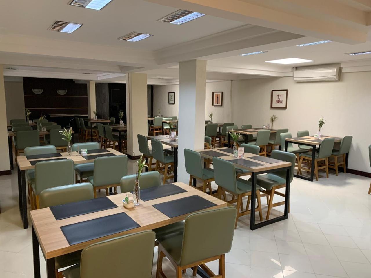 جوينفيل Le Village Flats E Hotel المظهر الخارجي الصورة