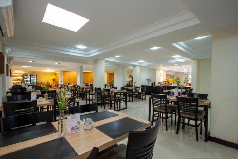 جوينفيل Le Village Flats E Hotel المظهر الخارجي الصورة